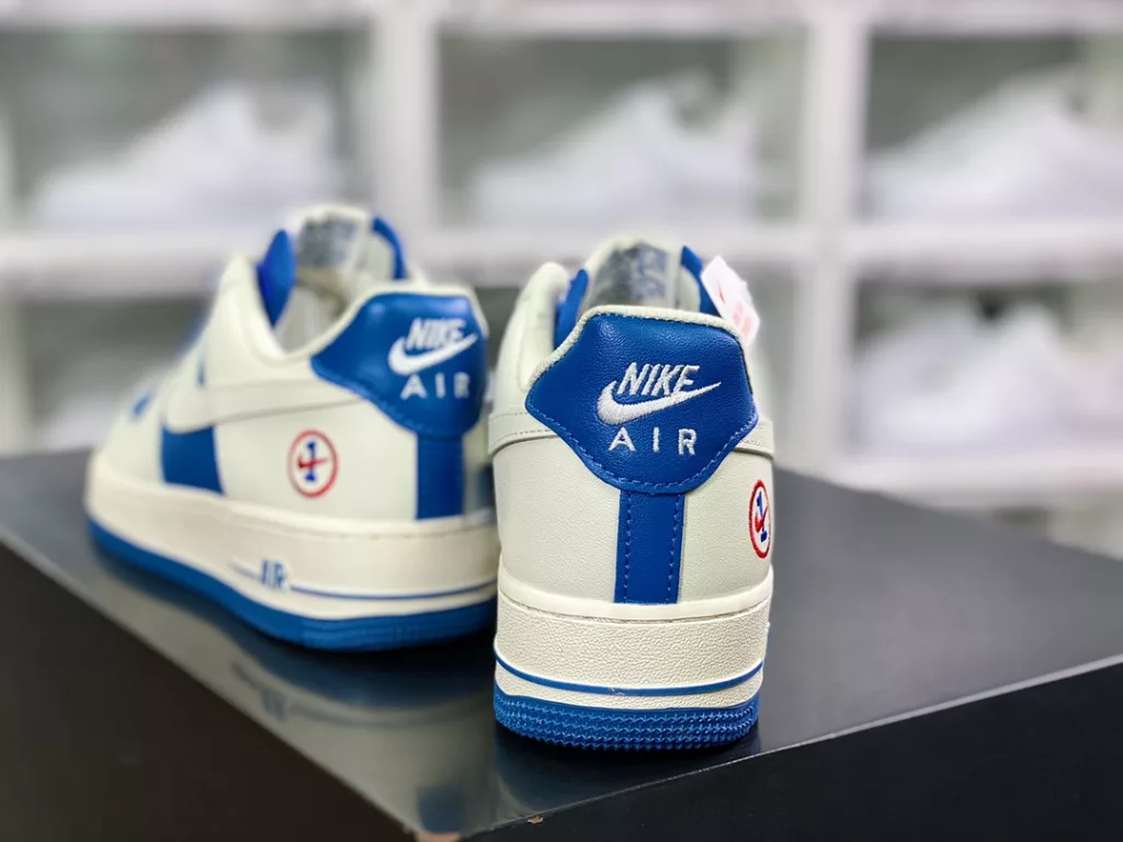 Nike Air Force 1'07 Low Nike Air Force 1'07 Low