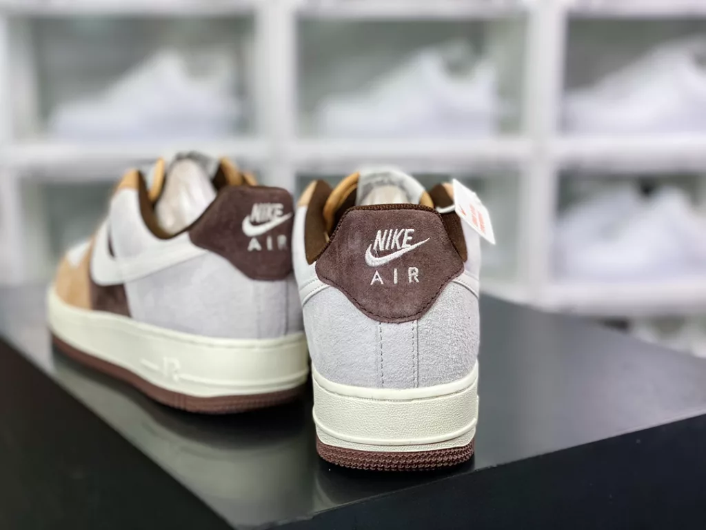 Nike Air Force 1'07 Low Nike Air Force 1'07 Low