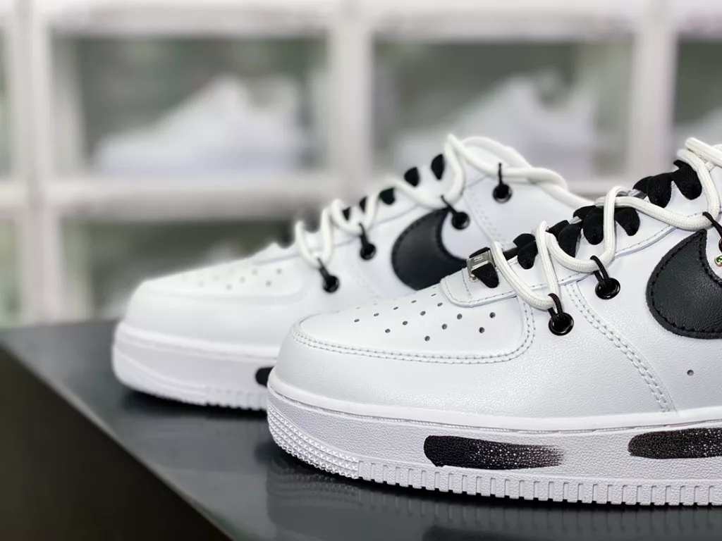 Nike Air Force 1 07 LV8 Nike Air Force 1 07 LV8