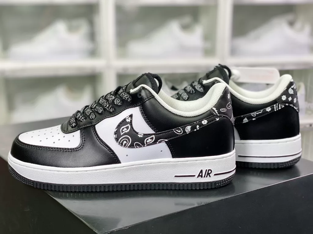 Nike Air Force 1'07 Low Nike Air Force 1'07 Low
