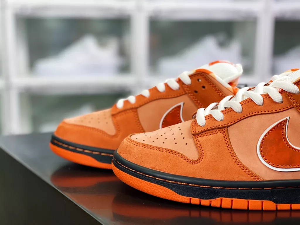 Boston Famous Shoe Store Heavyweight Co branded Concepts x SB Dunk Low Boston Famous Shoe Store Heavyweight Co branded Concepts x SB Dunk Low