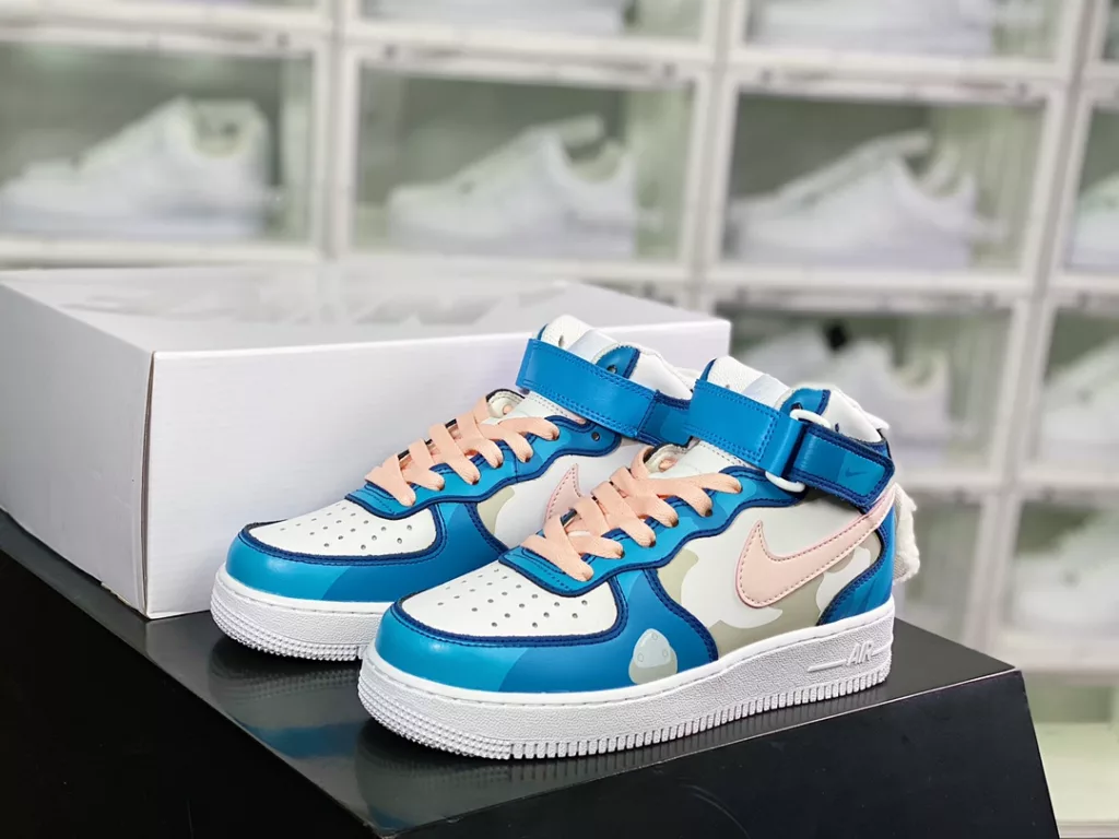 Nike Air Force 1'07 Mid Nike Air Force 1'07 Mid