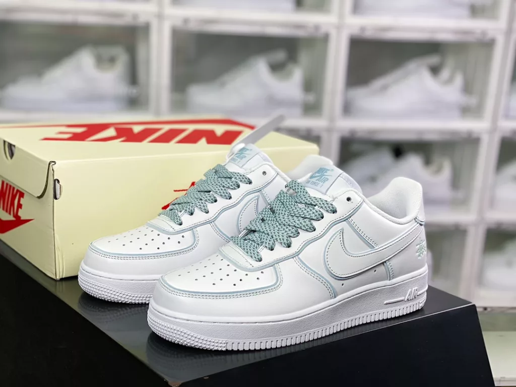 The street fashion brand of the American ancestor Stussy x Air Force 1 ´ 07 The street fashion brand of the American ancestor Stussy x Air Force 1 ´ 07