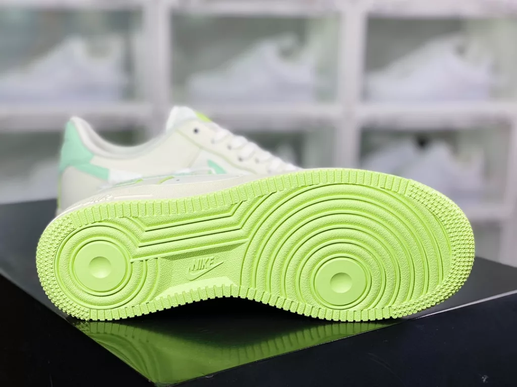 Nike Air Force 1 ´ 07 Low Nike Air Force 1 ´ 07 Low