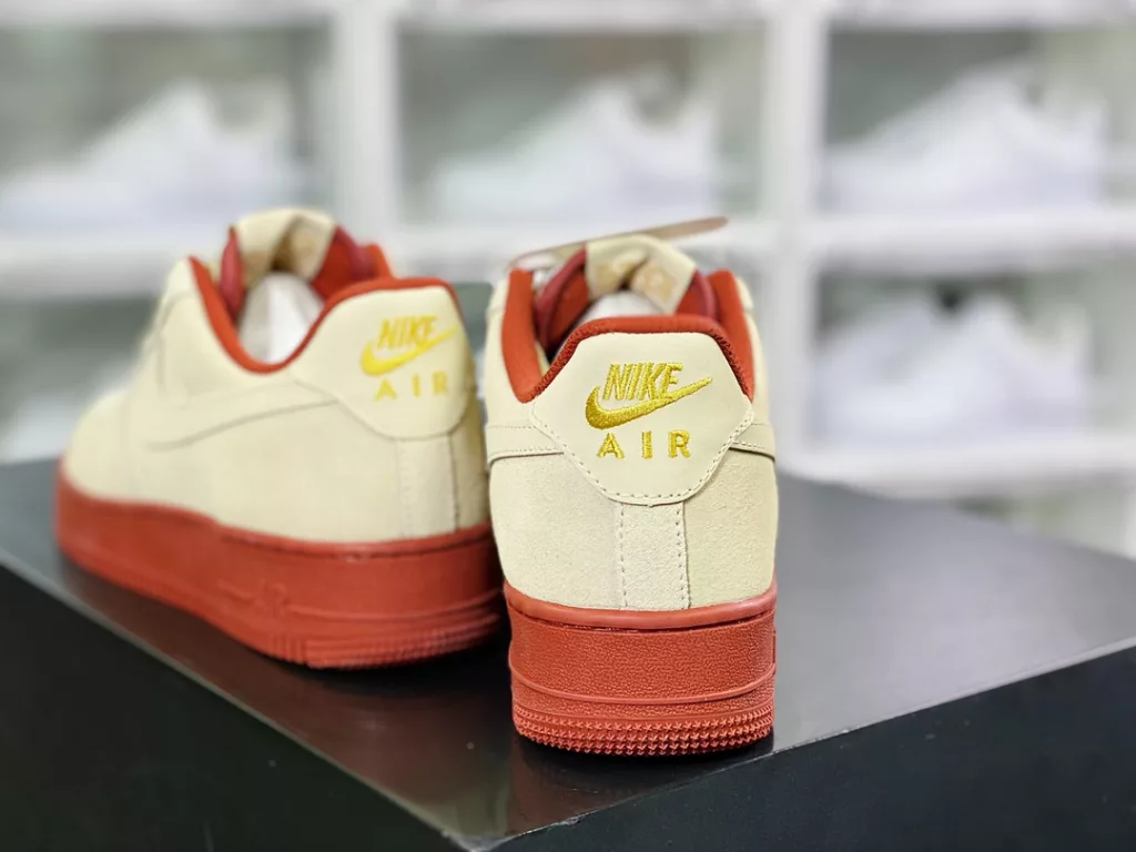 Nike Air Force 1'07 Low Nike Air Force 1'07 Low