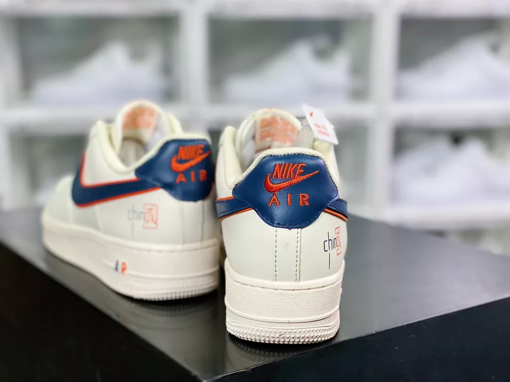Nike Air Force 1'07 Low LX Nike Air Force 1'07 Low LX