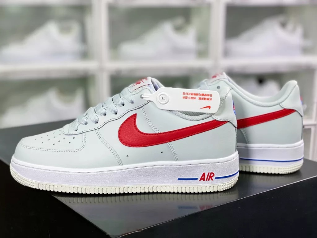 Nike Air Force 1'07 Low Nike Air Force 1'07 Low