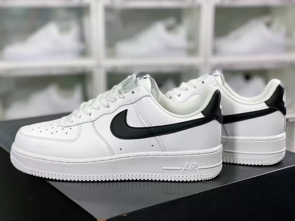 Nike Air Force 1'07 Low Nike Air Force 1'07 Low