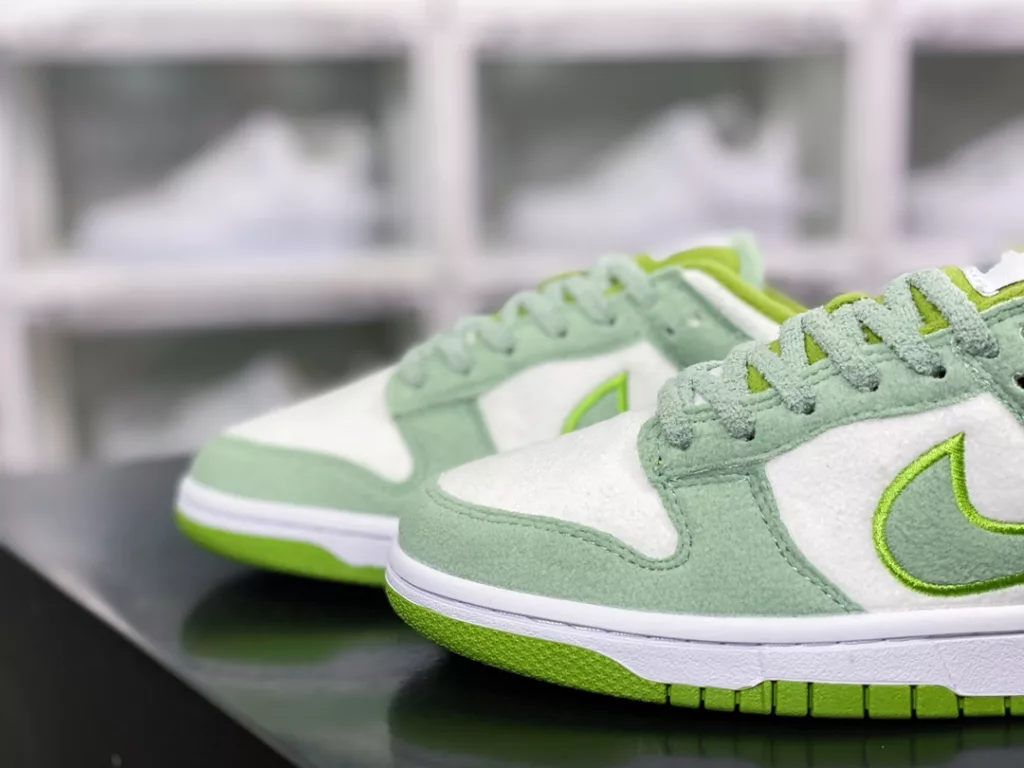Nike SB Dunk Low SE Nike SB Dunk Low SE