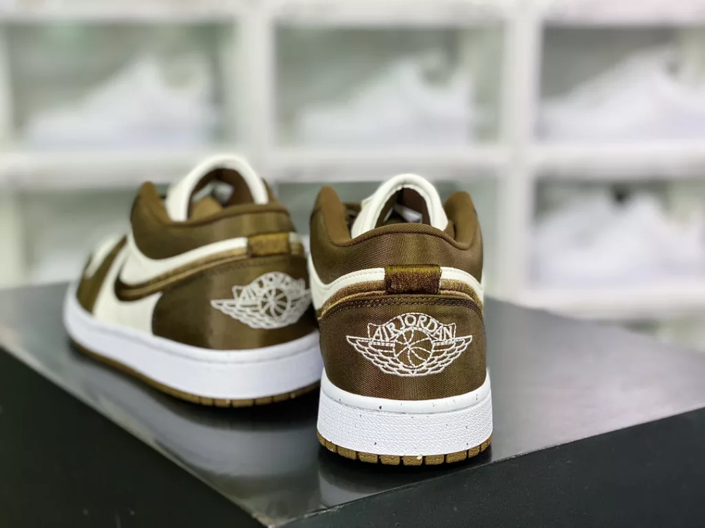 Air Jordan 1 Low SE Air Jordan 1 Low SE
