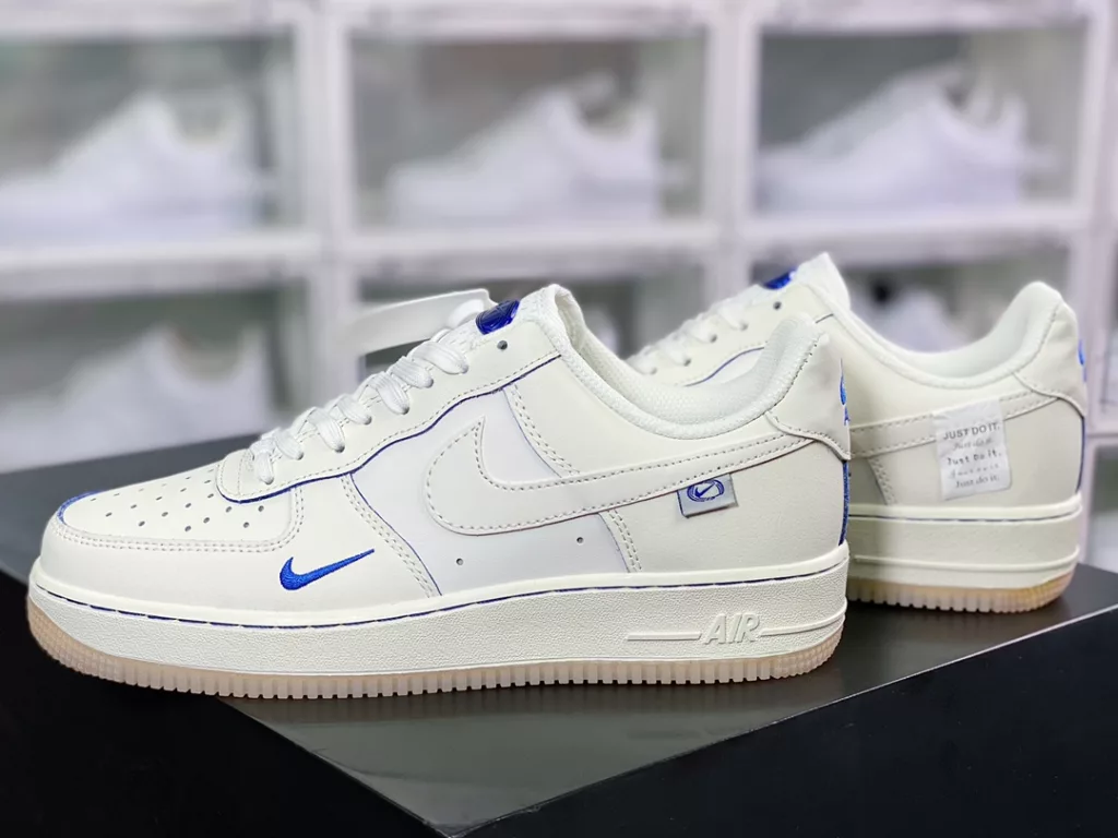 Nike Air Force 1'07 Low Nike Air Force 1'07 Low