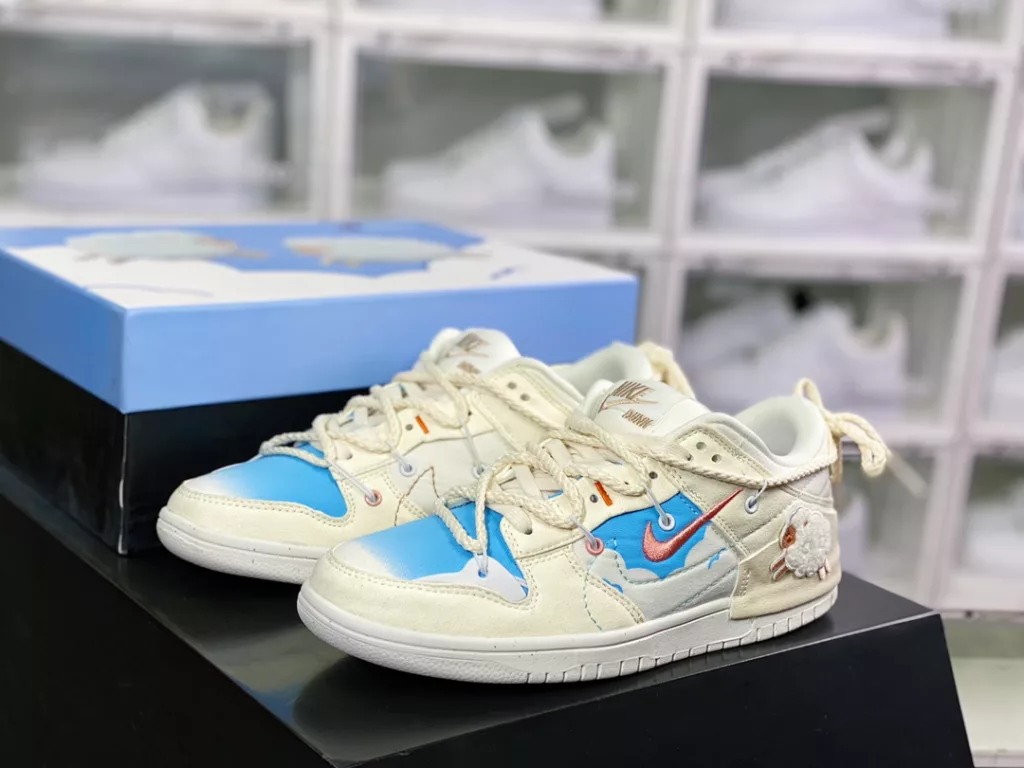 Nike Wmns Dunk Low Destroy 2 Nike Wmns Dunk Low Destroy 2