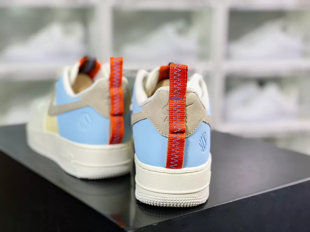Nike Wmns Air Force 1'07 LX Nike Wmns Air Force 1'07 LX