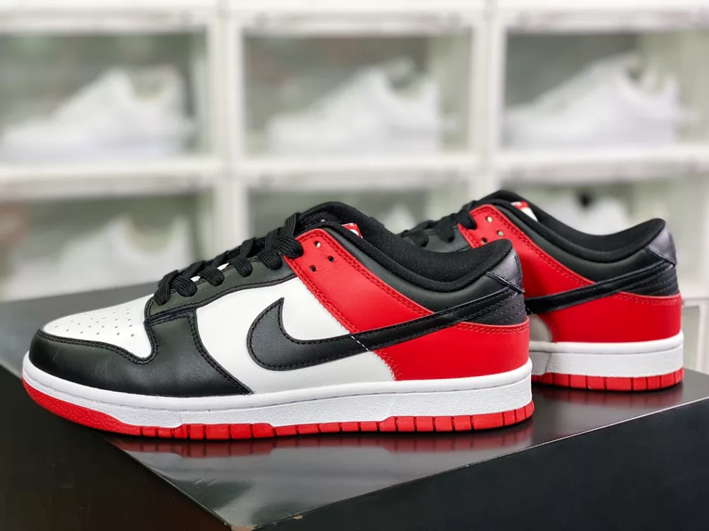 Nike By You SB Dunk Low Retro SP Dunk Collection Low Top Casual Sports Skateboarding Board Shoe Nike By You SB Dunk Low Retro SP Dunk Collection Low Top Casual Sports Skateboarding Board Shoe