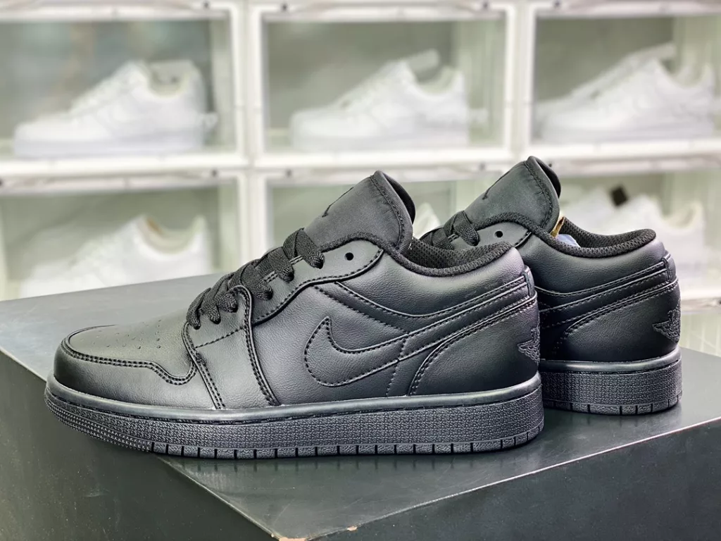 Nike Air Force 1'07 Low Nike Air Force 1'07 Low