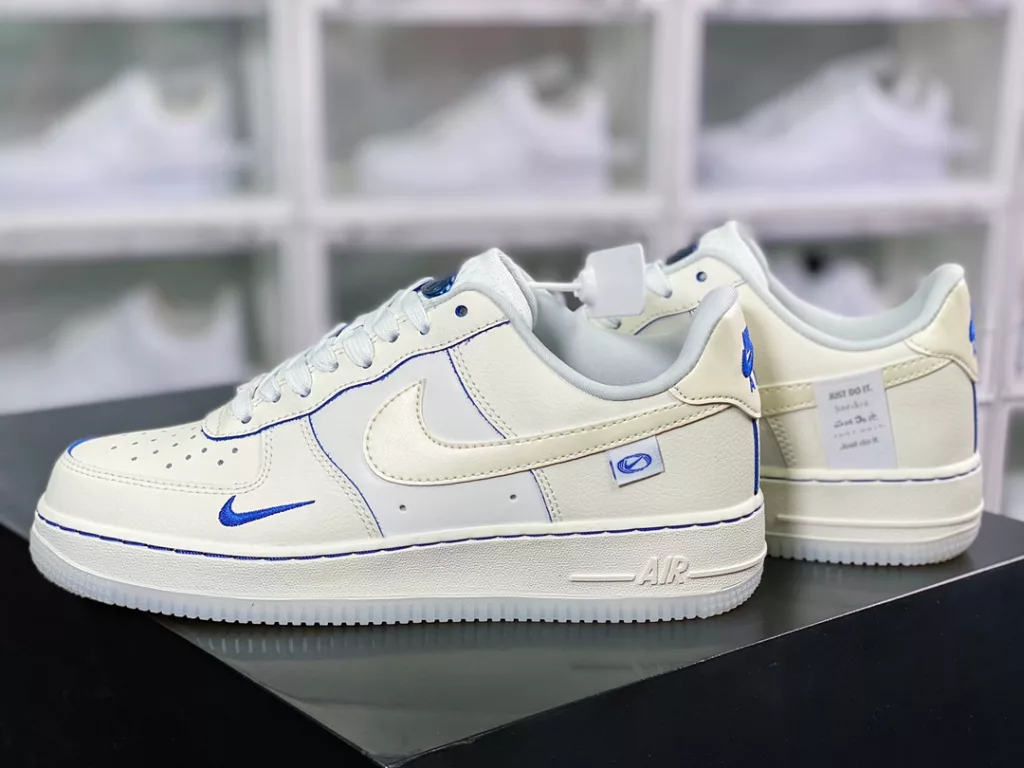 Nike Air Force 1'07 Low Nike Air Force 1'07 Low