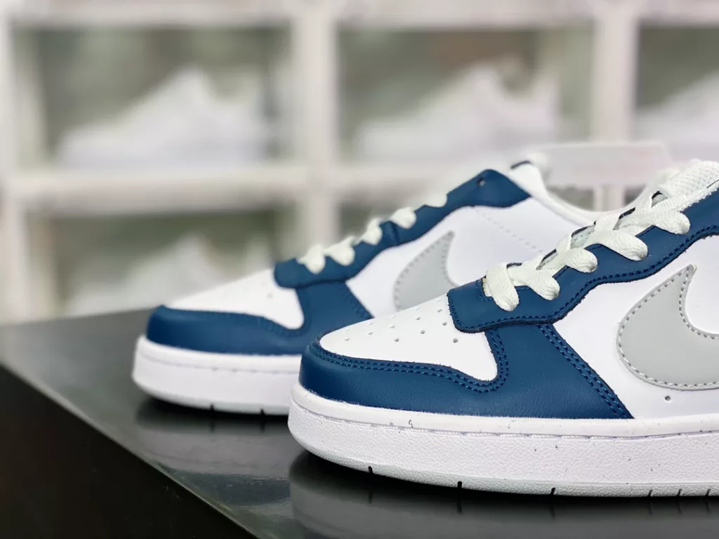 Nike Court Borough Low 2 Nike Court Borough Low 2