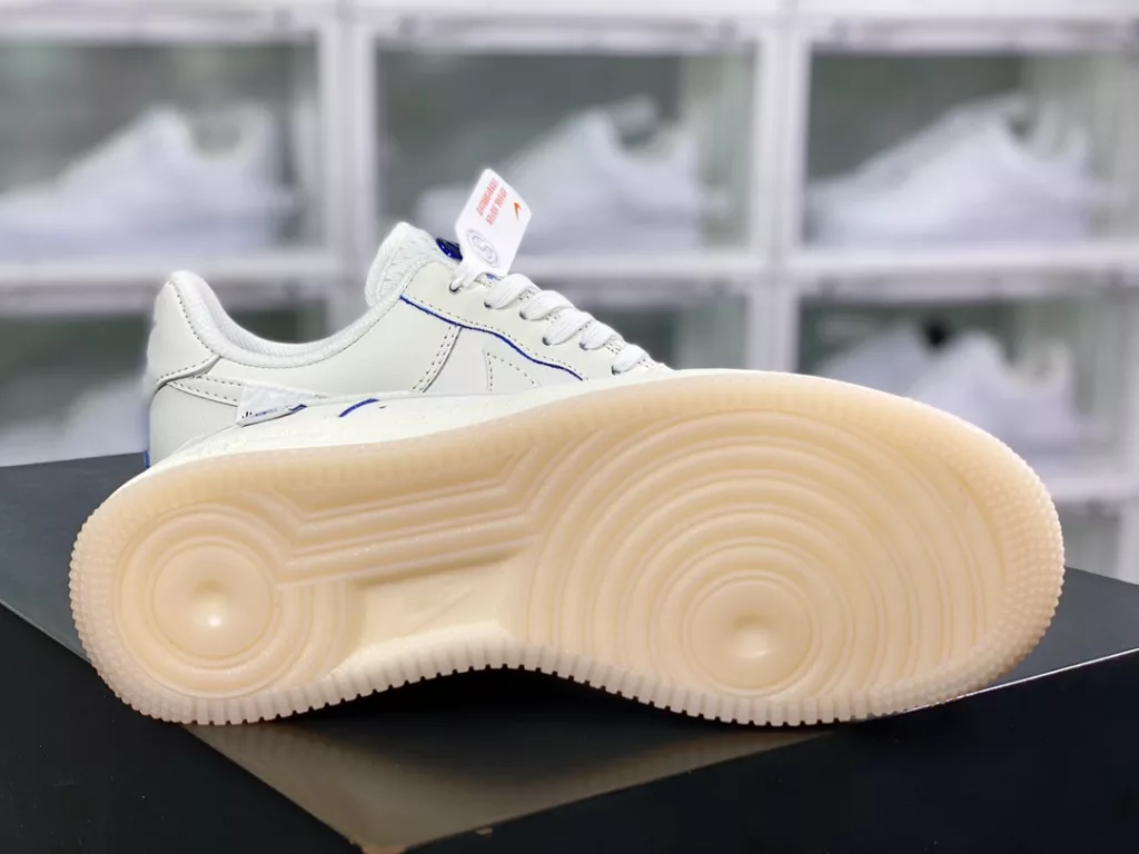 Nike Air Force 1'07 Low Nike Air Force 1'07 Low