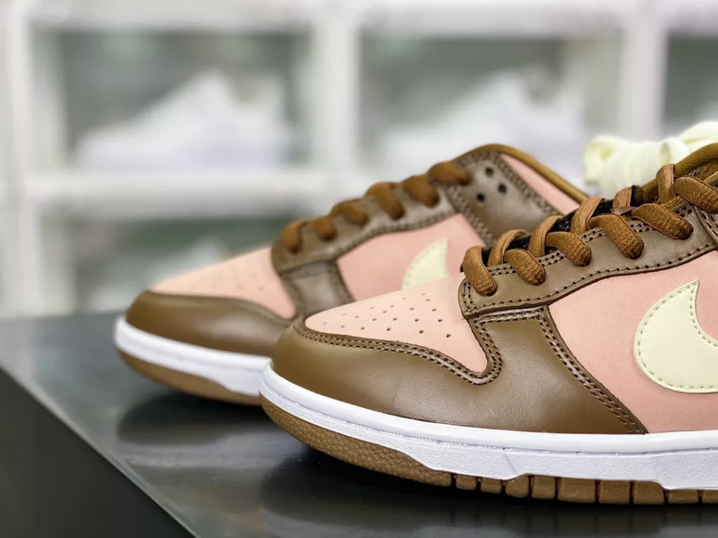 Pink Cherry Ignites 25th Anniversary, American Founder Street Fashion Brand Stussy Stussy x SB Dunk Low Pro Pink Cherry Ignites 25th Anniversary, American Founder Street Fashion Brand Stussy Stussy x SB Dunk Low Pro