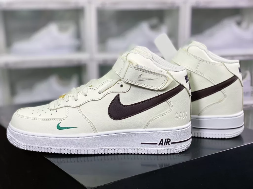 Nike Air Force 1'07 Mid SE Nike Air Force 1'07 Mid SE