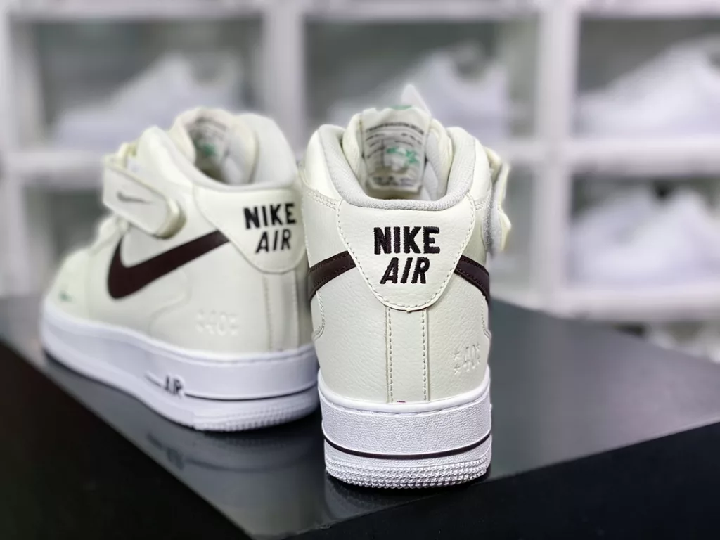 Nike Air Force 1'07 Mid SE Nike Air Force 1'07 Mid SE