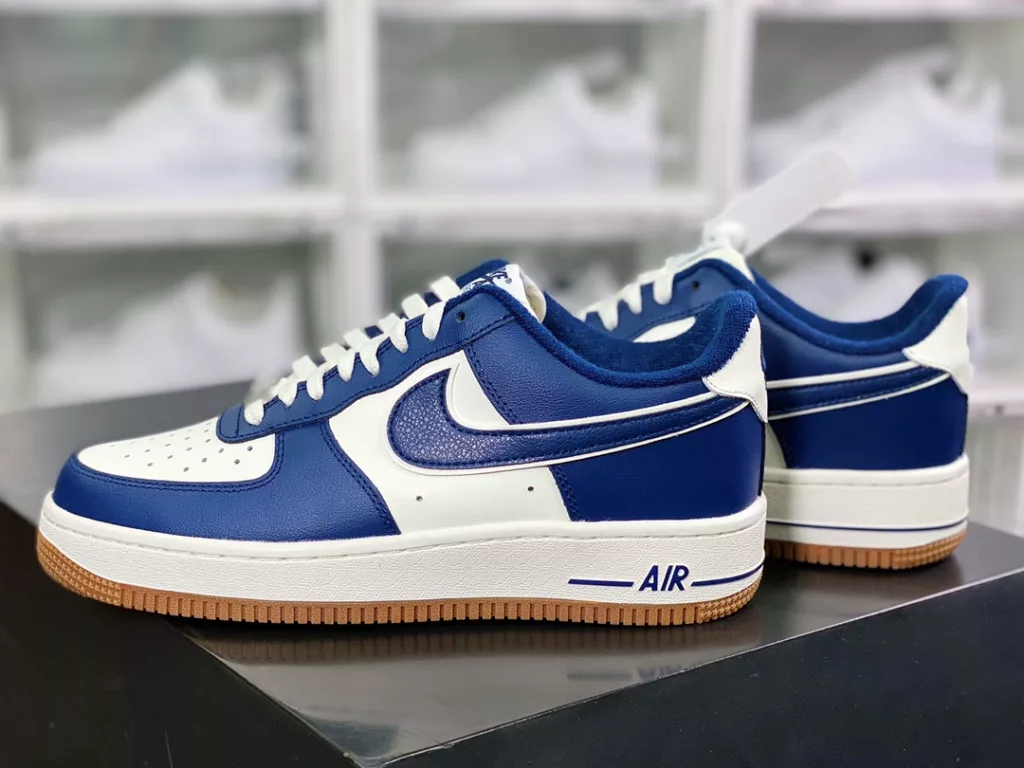 Nike Air Force 1'07 Low LX Nike Air Force 1'07 Low LX
