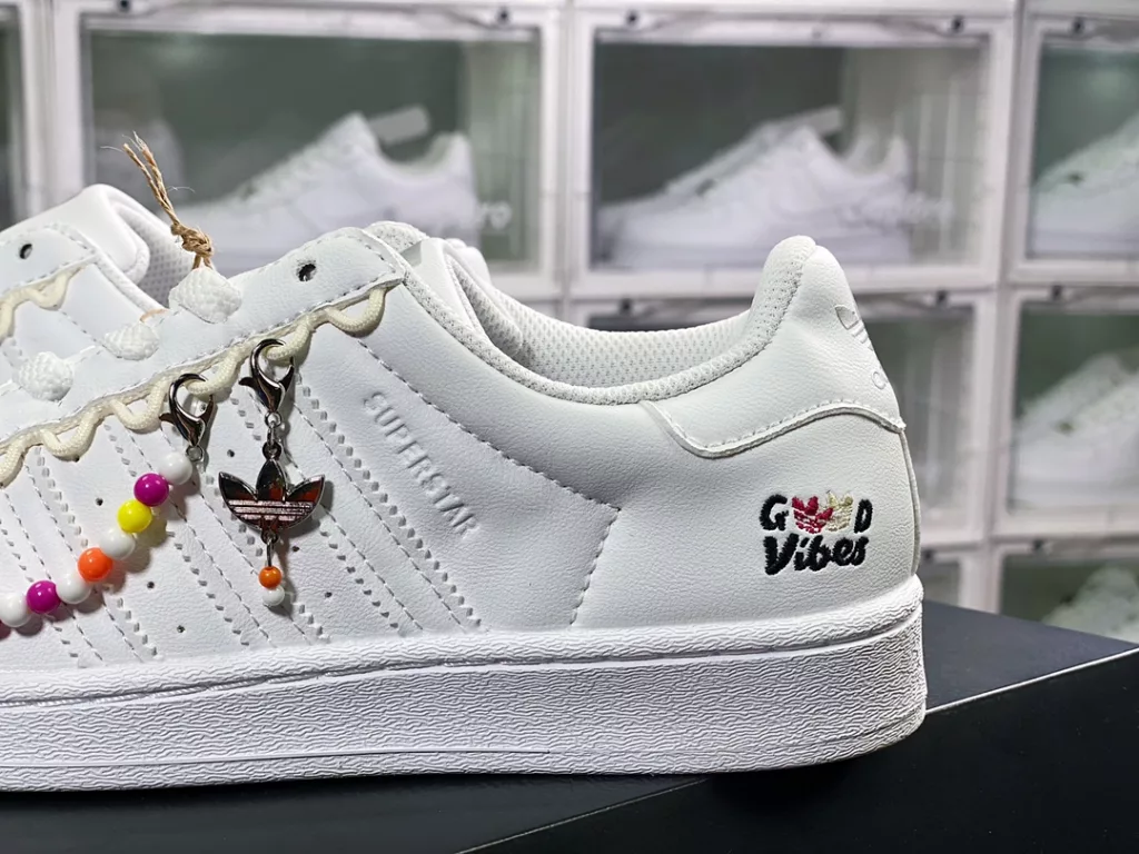 Adidas Clover Originals Superstar Adidas Clover Originals Superstar