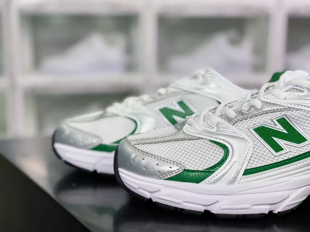 NB ML2002 series retro dad style casual sports jogging shoes NB ML2002 series retro dad style casual sports jogging shoes
