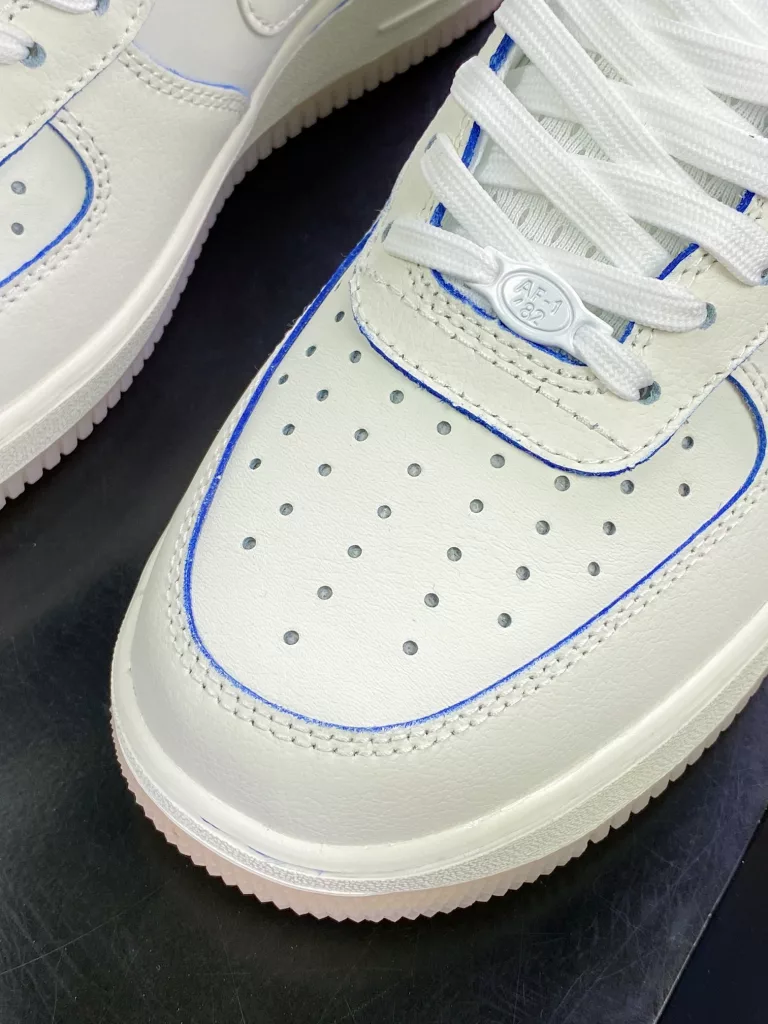 Nike Air Force 1'07 Low Nike Air Force 1'07 Low