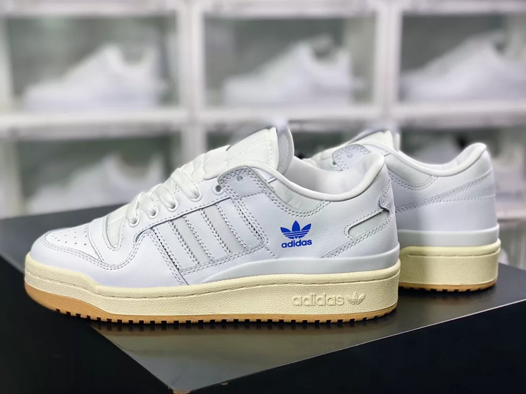 Adidas Clover Originals Forum 84 Low Roman Collection Velcro Low Top Vintage Lace up Versatile Casual Sports Board Shoes Adidas Clover Originals Forum 84 Low Roman Collection Velcro Low Top Vintage Lace up Versatile Casual Sports Board Shoes