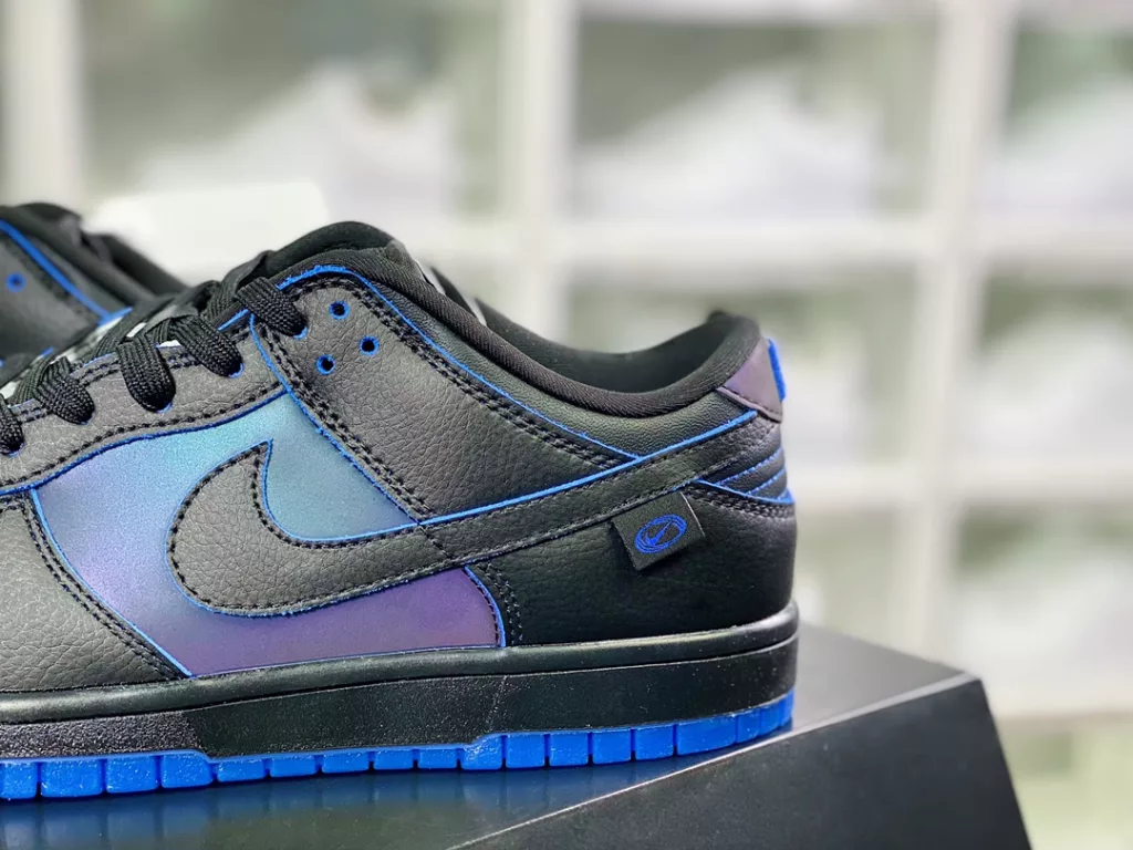 Nike SB Dunk Low Nike SB Dunk Low
