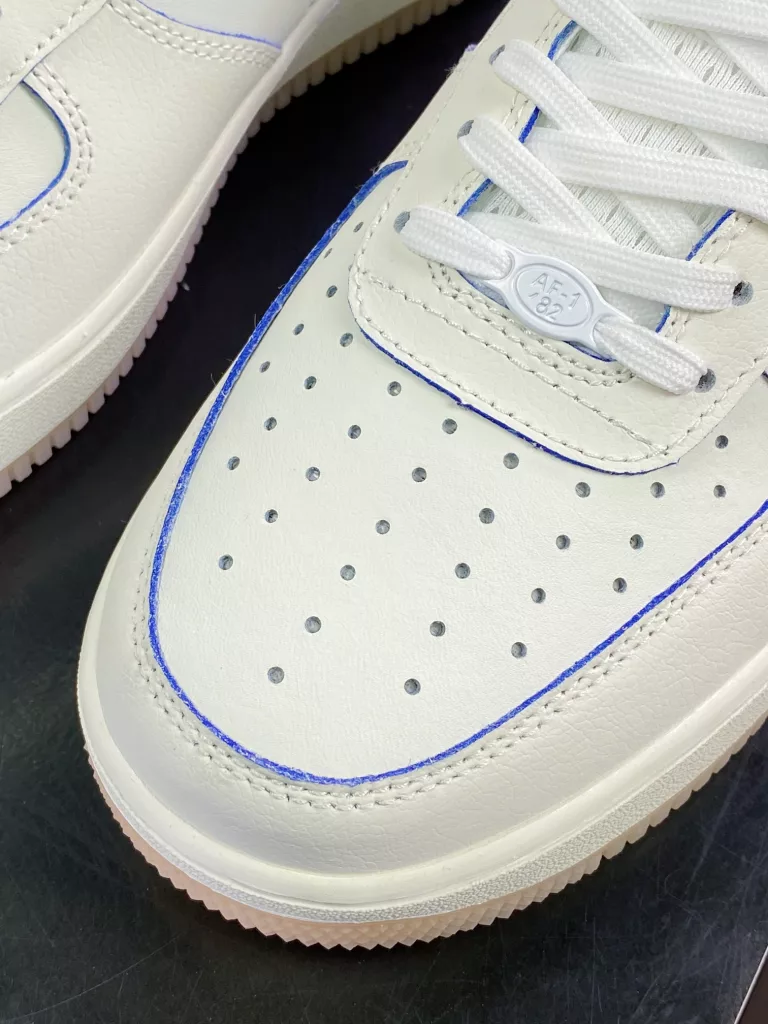 Nike Air Force 1'07 Low Nike Air Force 1'07 Low