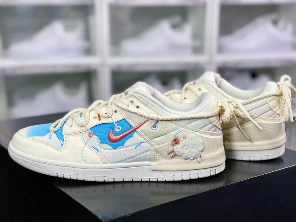 Nike Wmns Dunk Low Destroy 2 Nike Wmns Dunk Low Destroy 2
