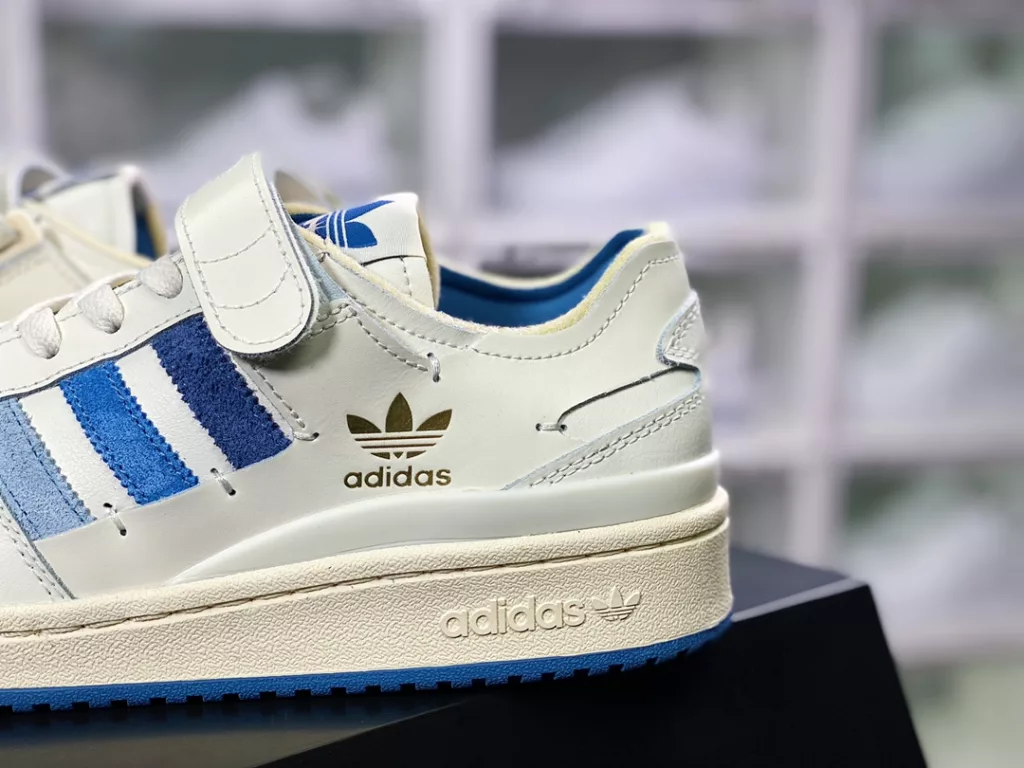 Adidas Clover Originals Forum 84 Low Roman Collection Velcro Low Top Vintage Lace up Versatile Casual Sports Board Shoes Deconstructed Off White Gradient Wash Blue Gold LOGO Adidas Clover Originals Forum 84 Low Roman Collection Velcro Low Top Vintage Lace up Versatile Casual Sports Board Shoes Deconstructed Off White Gradient Wash Blue Gold LOGO