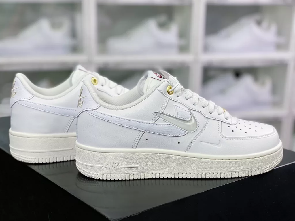 Nike Air Force 1'07 Low Premium Nike Air Force 1'07 Low Premium