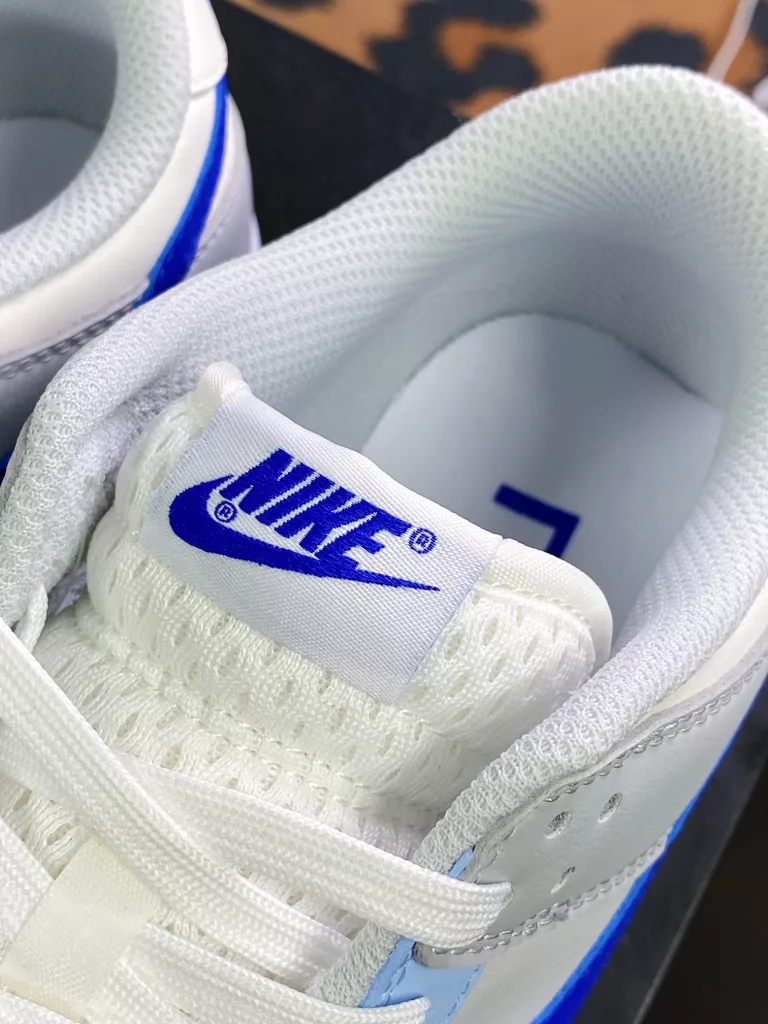 Nike Wmns Dunk Low Destroy 2 Nike Wmns Dunk Low Destroy 2