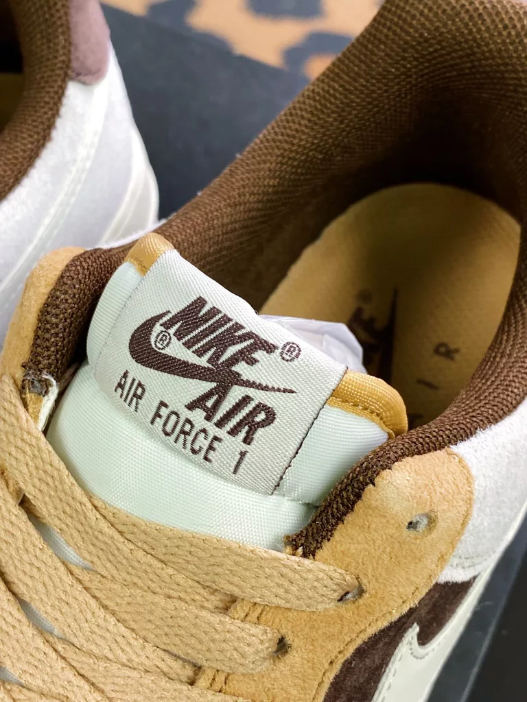 Nike Air Force 1'07 Low Nike Air Force 1'07 Low