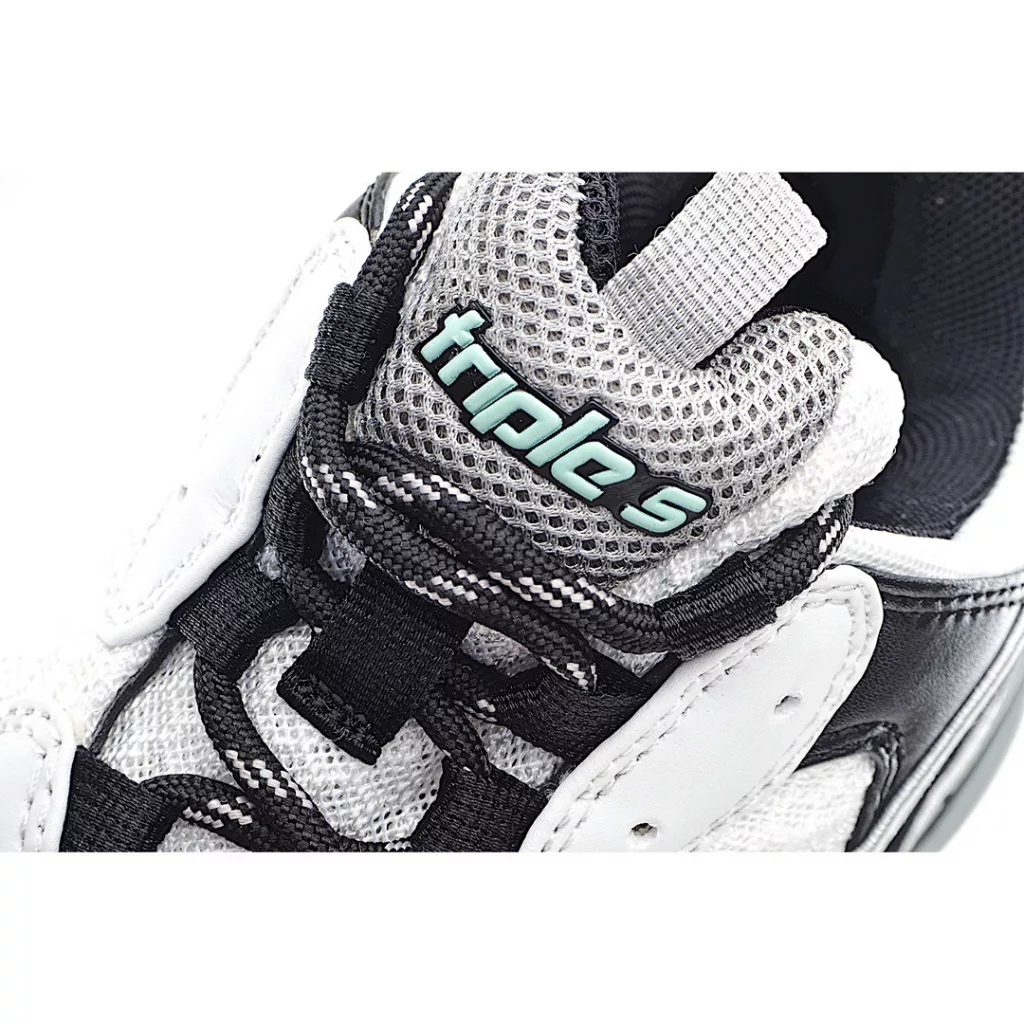 Company level original box Balenciaga Triple S Balenciaga Dad's shoes 1.0, breakthrough in eight layer sole, impossible to debut original sole eight layer combination Balenciaga does not make any comparison, seeing is believing 9-DK brand factory Company level original box Balenciaga Triple S Balenciaga Dad's shoes 1.0, breakthrough in eight layer sole, impossible to debut original sole eight layer combination Balenciaga does not make any comparison, seeing is believing 9