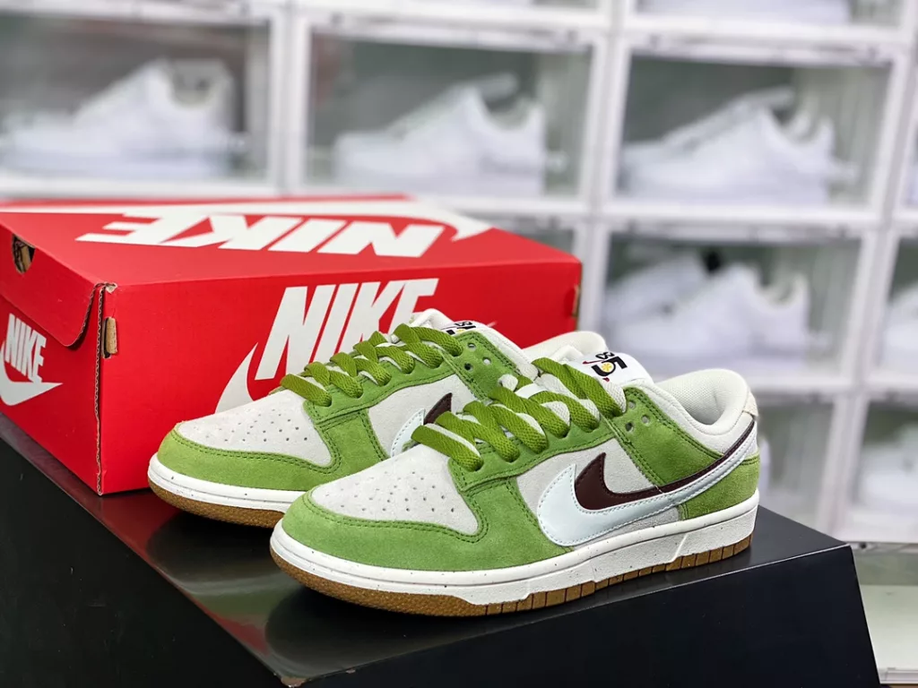 Nike SB Dunk Low SE Nike SB Dunk Low SE