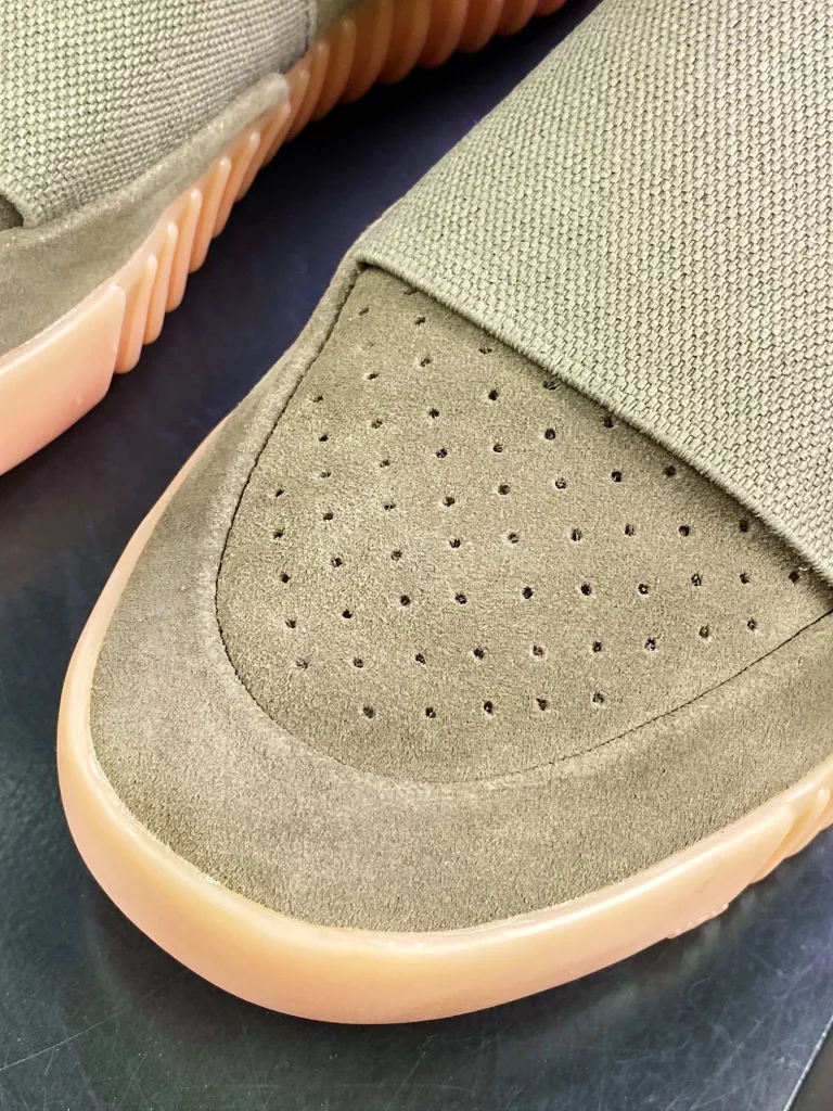 Kanye West x Originals YEEZY BOOST 750 Kanye West x Originals YEEZY BOOST 750