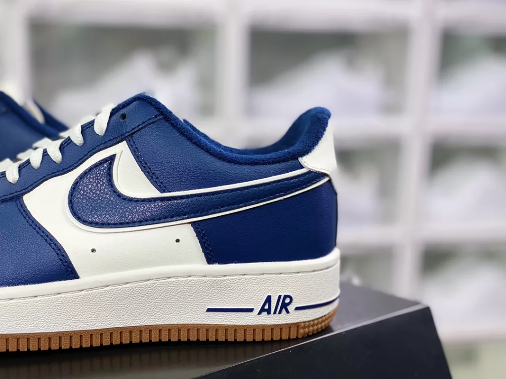 Nike Air Force 1'07 Low LX Nike Air Force 1'07 Low LX