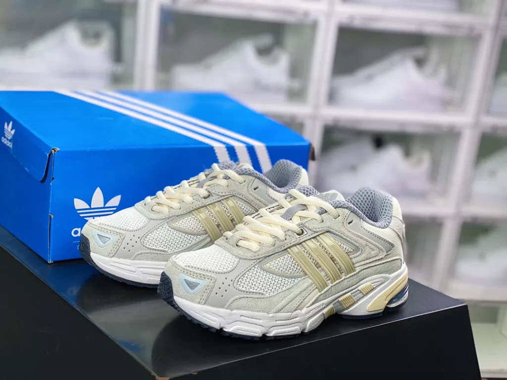 Adidas Originals Response CL Adidas Originals Response CL