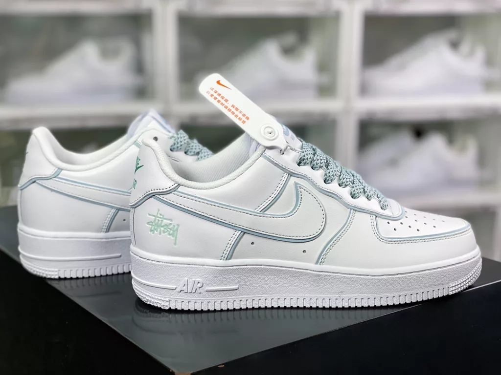 The street fashion brand of the American ancestor Stussy x Air Force 1 ´ 07 The street fashion brand of the American ancestor Stussy x Air Force 1 ´ 07