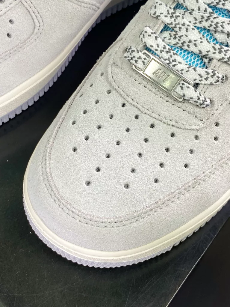 Nike Air Force 1'07 Low Nike Air Force 1'07 Low
