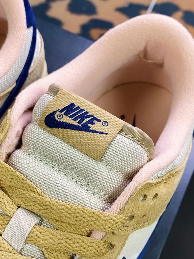 Nike SB Dunk Low Cl Nike SB Dunk Low Cl
