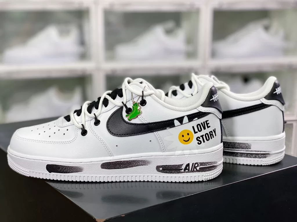 Nike Air Force 1 07 LV8 Nike Air Force 1 07 LV8
