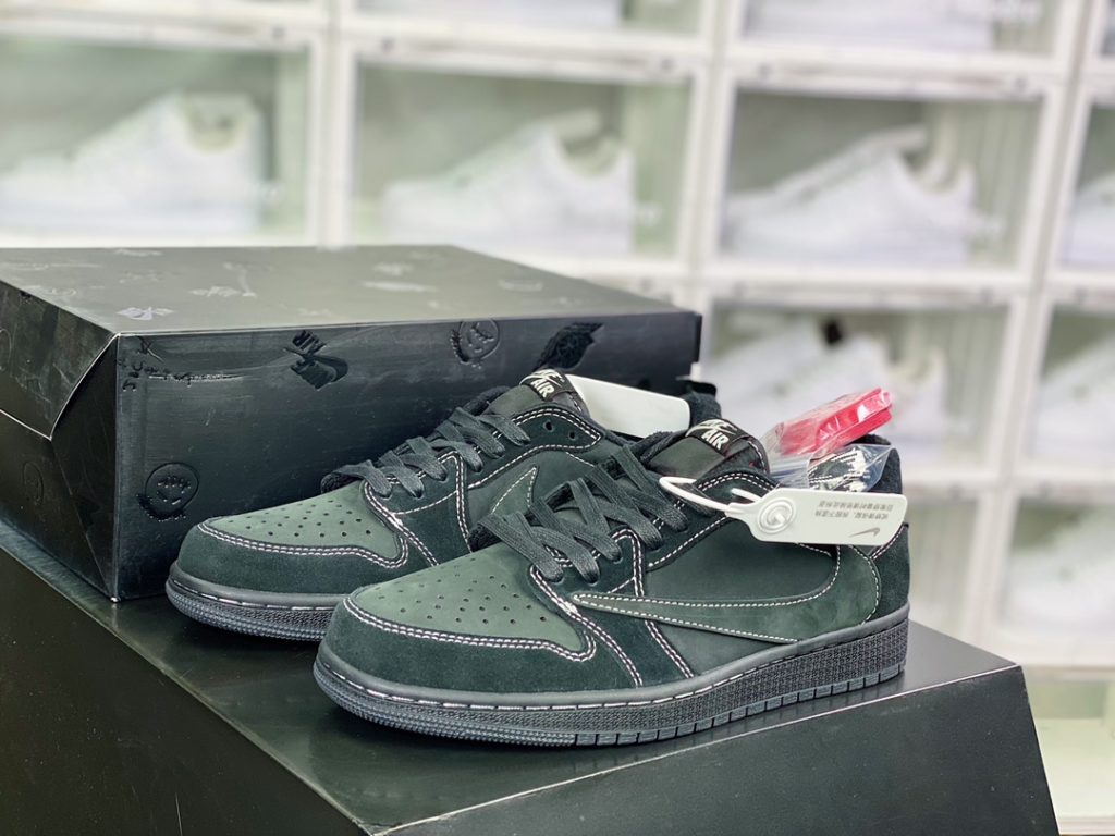 Travis Scott x Air Jordan 1 Low OG SP Travis Scott x Air Jordan 1 Low OG SP