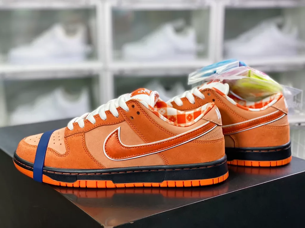 Boston Famous Shoe Store Heavyweight Co branded Concepts x SB Dunk Low Boston Famous Shoe Store Heavyweight Co branded Concepts x SB Dunk Low