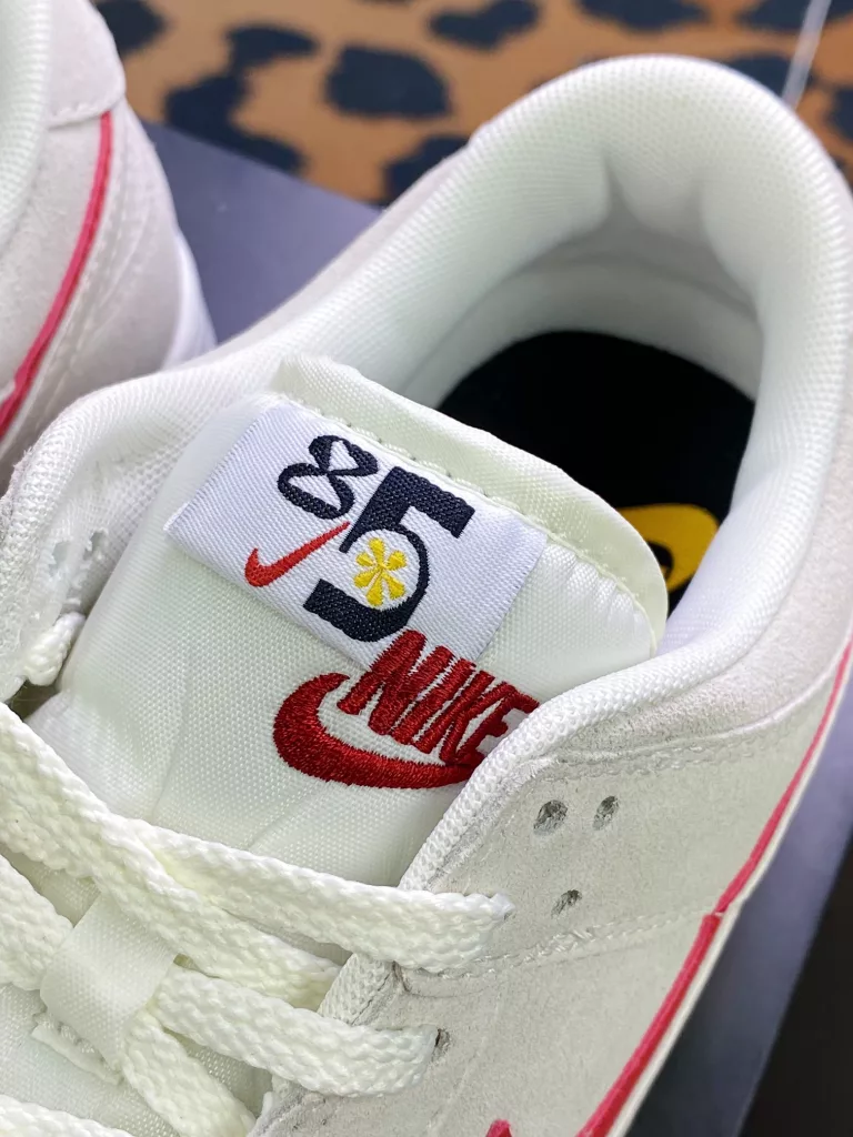 Nike SB Dunk Low SE Nike SB Dunk Low SE