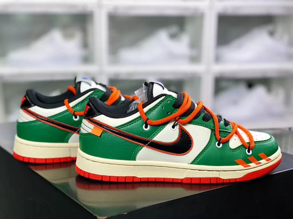 Nike SB Dunk Low Nike SB Dunk Low